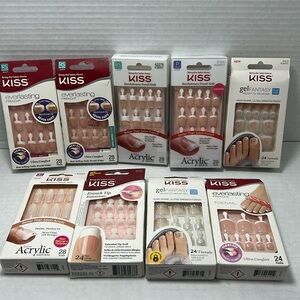 4 sets of KISS nails, as shown on pictures.Please look at the pictures